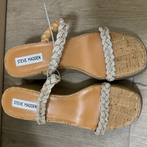 NEW! Steve Madden Silver Metallic Dayna Platform Sandal - Size 9 - Picture 10 of 14